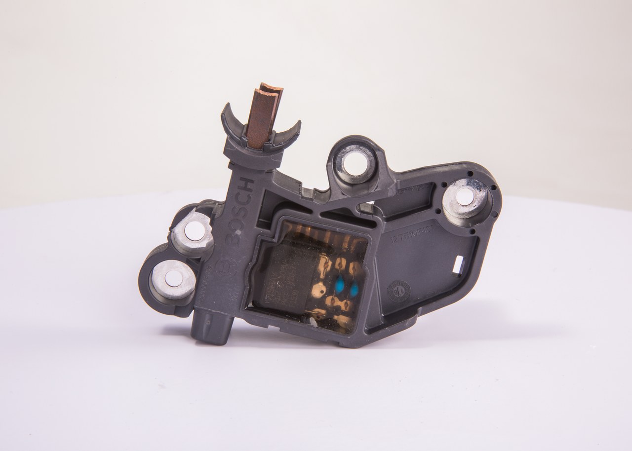 Bosch Spanningsregelaar 0 272 220 731