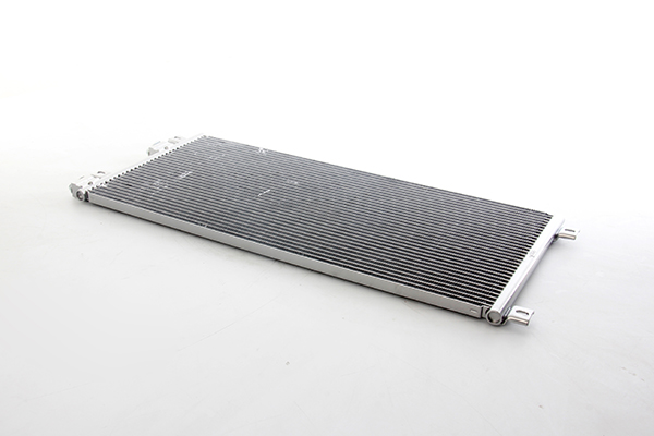 Airco condensor BSG BSG 42-525-001