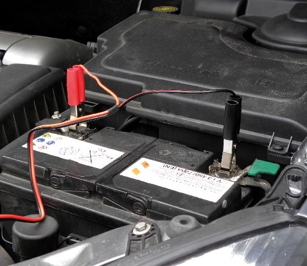 Carpoint Acculader 12A T 35812 Carpoint Acculader 12A T 35812